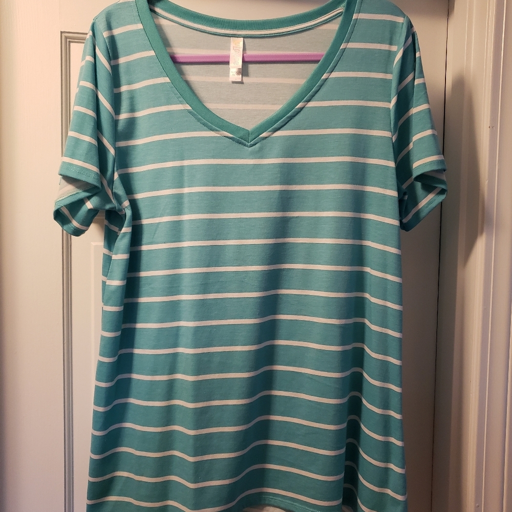 *5 for $20!* Gently Worn Lularoe Christy T
